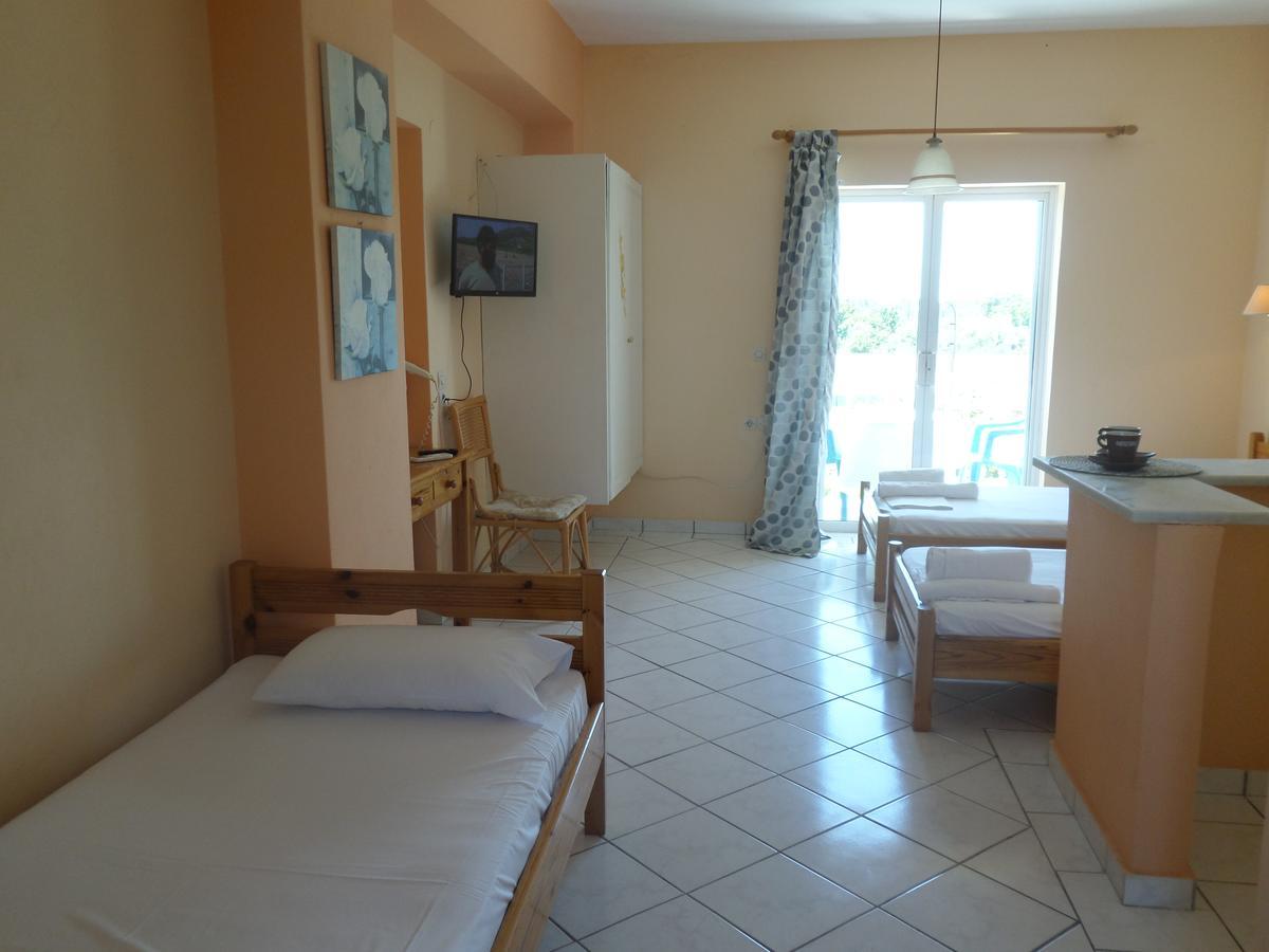 Pansion Tonia Aparthotel Zakynthos Town Exterior photo