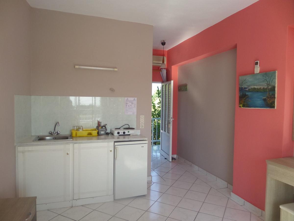 Pansion Tonia Aparthotel Zakynthos Town Exterior photo