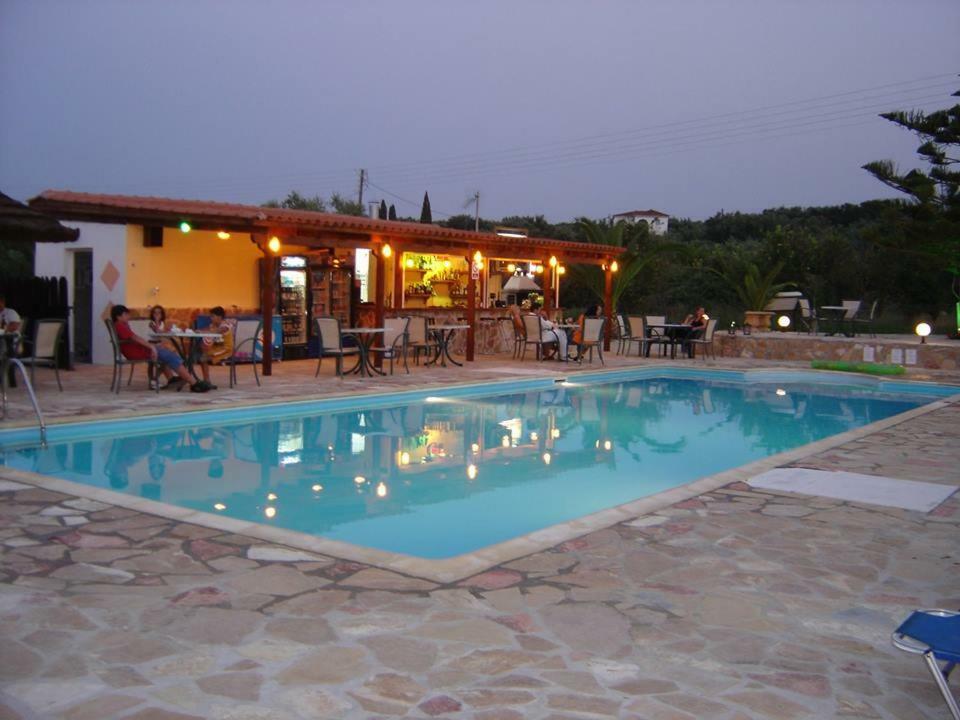 Pansion Tonia Aparthotel Zakynthos Town Exterior photo